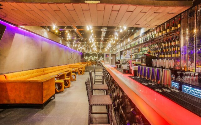 Oyo 29691 Hotel Avalon