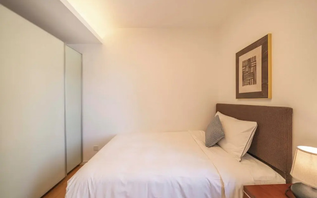 Tyms Elegant 2BR 1BA Apt Walk to Malls