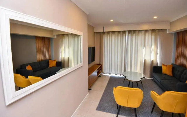 Smart & Modern apartment @ Menlyn Place