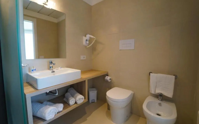 Eleamare Resort