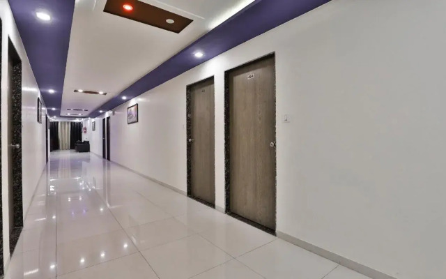 Maahi Palace By OYO Rooms