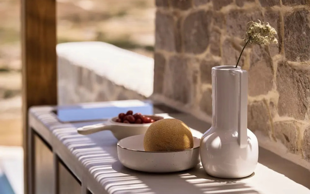 Kemelia Suites