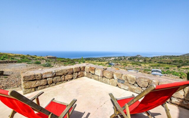 Nice Home in Pantelleria With Wifi