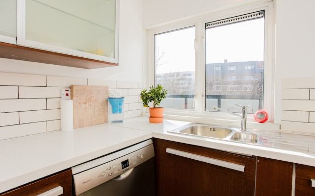 2 Bedroom Flat In Whitechapel