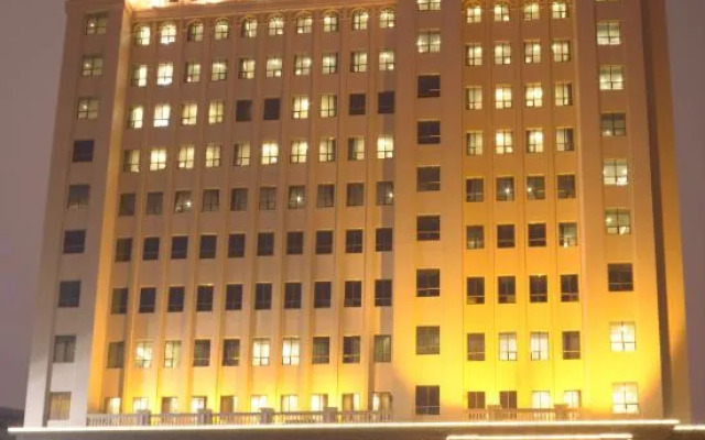 Yangjiang Yintai Hotel (Baili Plaza Branch)