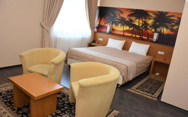 Hotel Lirak