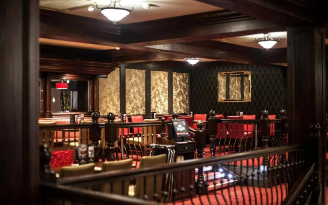 Dillons Hotel