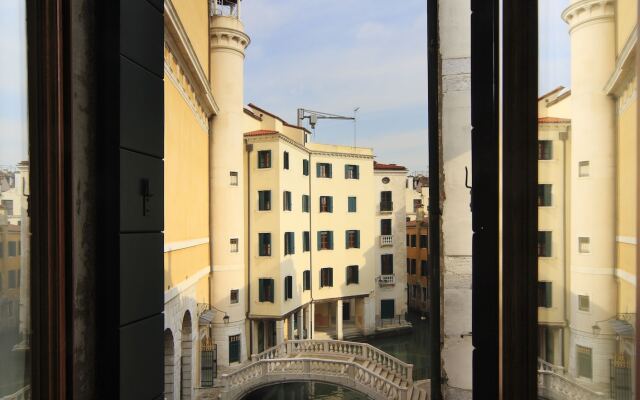 AD Place Venice