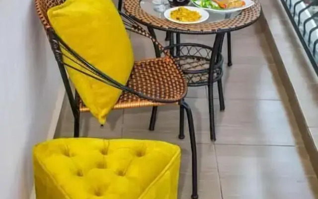 Lux Suites Lay Canon Apartments Ngara