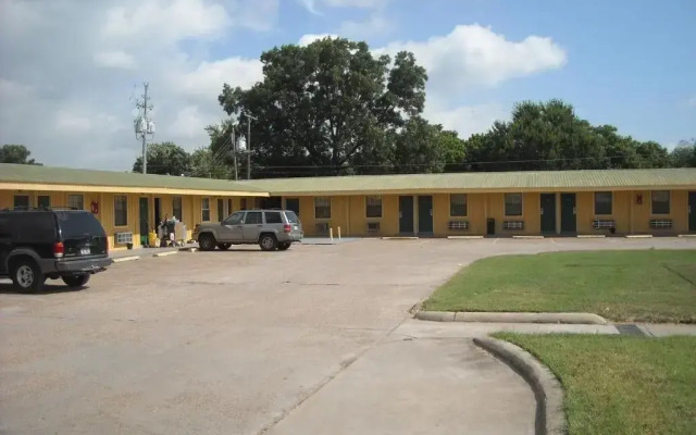 Tropicana Motel