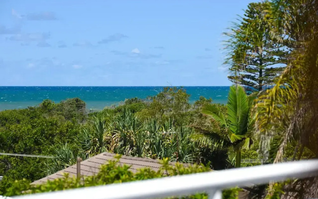 Notre Reve - 2/4 Brolga Place
