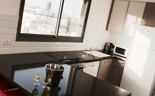 Luxury Apartment in Tel Aviv