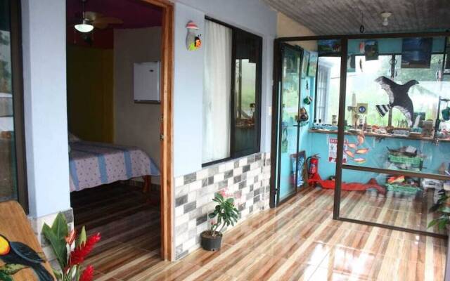 Cabinas Cascada Rio Celeste