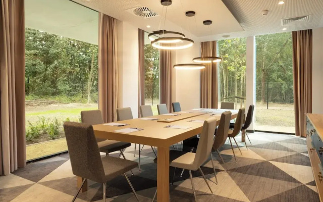 Holiday Inn Express Brussels Airport by IHG