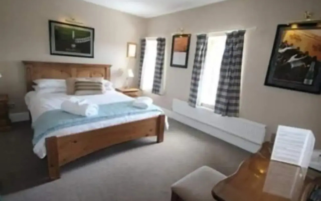 Three Acres Inn & Restaurant