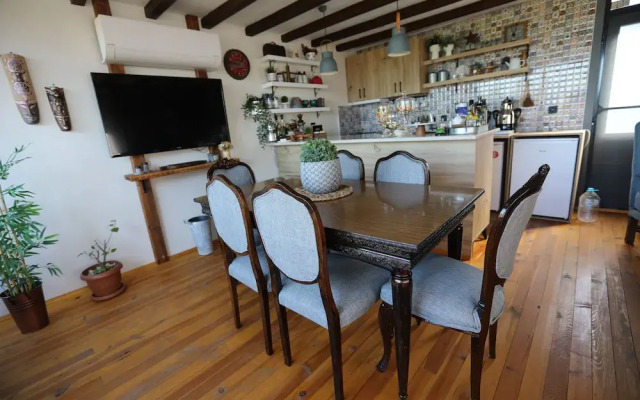İnce Bungalov