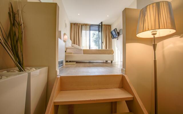 Ferretti Beach Hotel