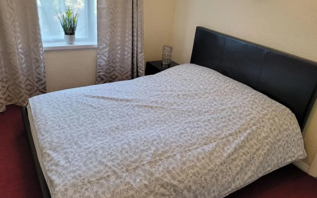 Bright & Homely Apartment