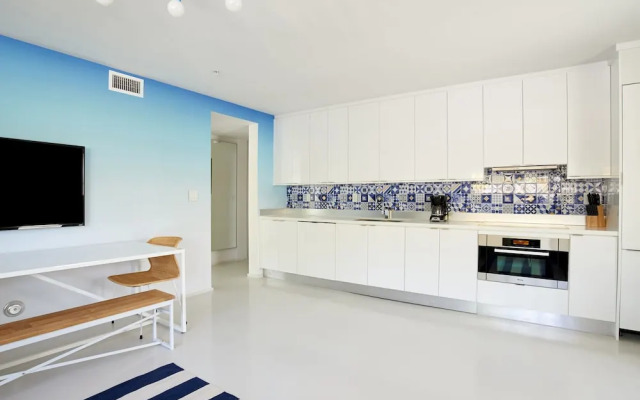 Sonder - South of 5th