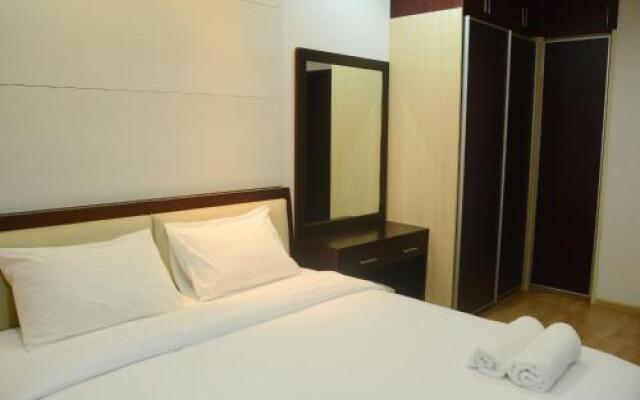 Mall Access Exclusive 2 BR @ Gandaria Heights Apartment By Travelio