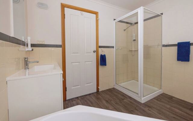 Anchor Down Cottages