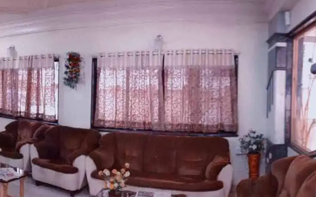 Shiv Sai Palace