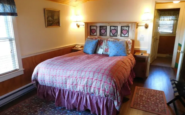 The Common Man Inn & Spa