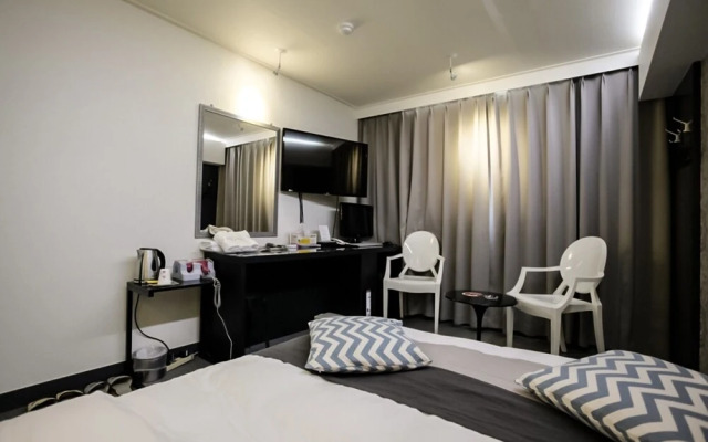 Yeoju Reverse Hotel