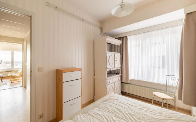 Inviting apartment in Blankenberge with sea-views
