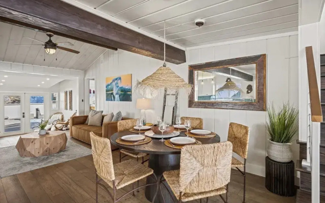 Swami's Sunset 3 Bedroom Home by RedAwning