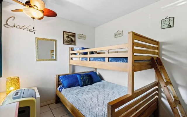 Cozy 2BR in Hollywood FL Pet Friendly