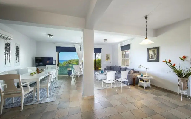 Sirina Waterfront House