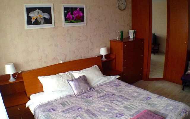 Friendly Poet Apartment — фото
