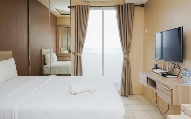 Modern And Relax Studio Room At Serpong Greenview Apartment