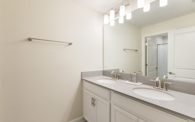 Champions Gate-ru1082