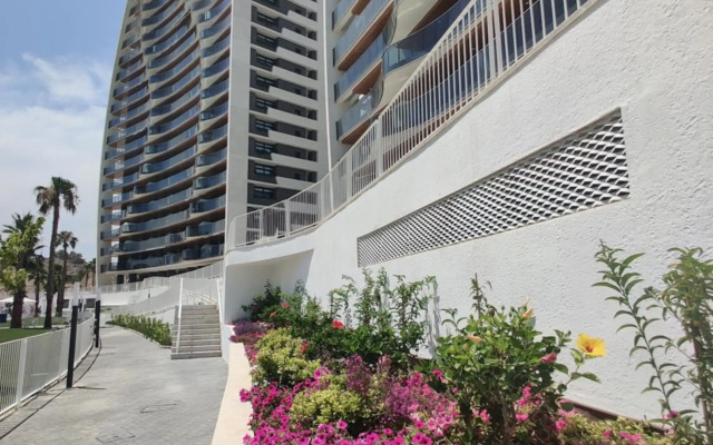 SUNSET WAVES sea & sky apartment