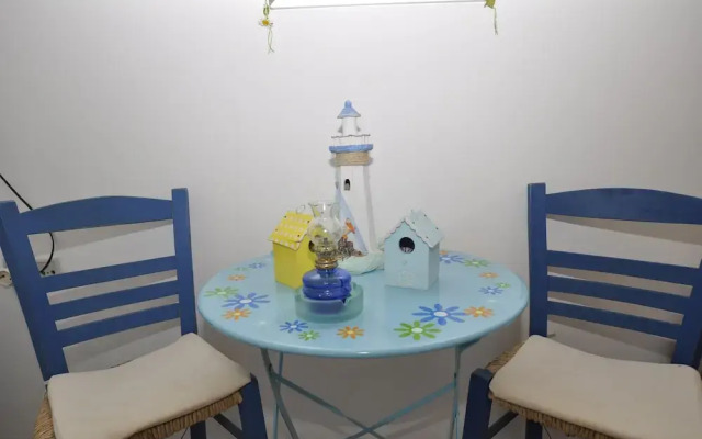 Manos Syros Rooms & Apartments