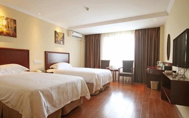 Green Tree Inn Ningbo Train East Station Business Hotel