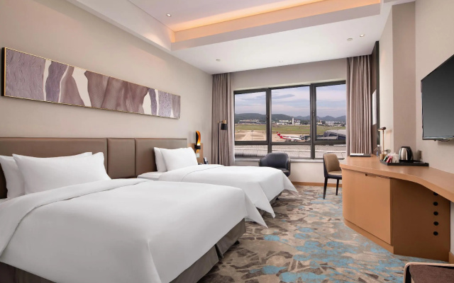 Delphi Sky Hotel