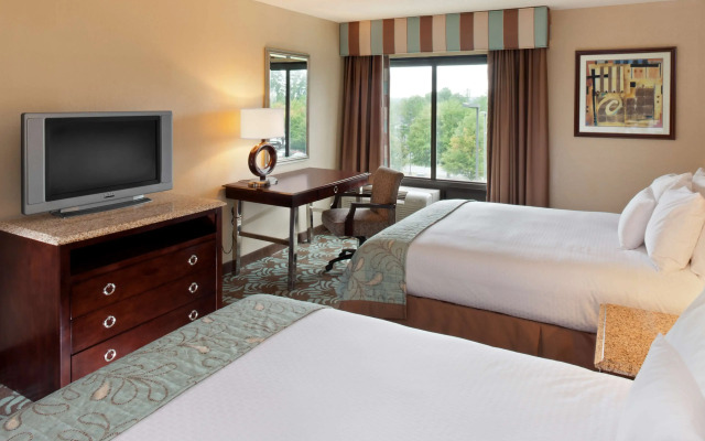 DoubleTree by Hilton Hotel Augusta