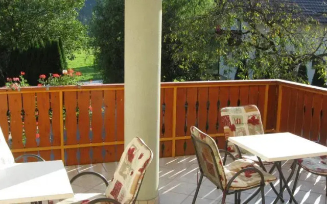 Hrominc Guest House