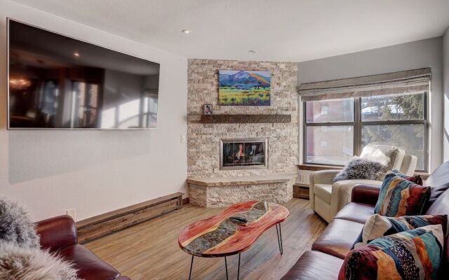 River Mnt Lodge W312 - 4 Br Condo