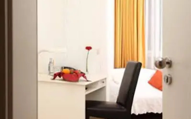Stadt-gut-Hotel Rheinischer Hof
