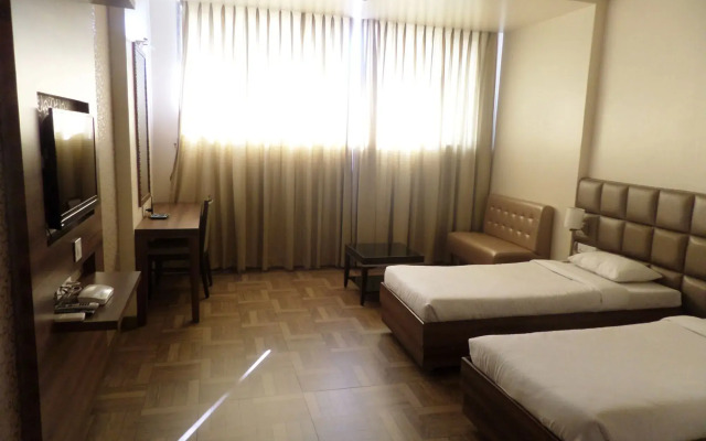 Hotel Rajvikas Residency