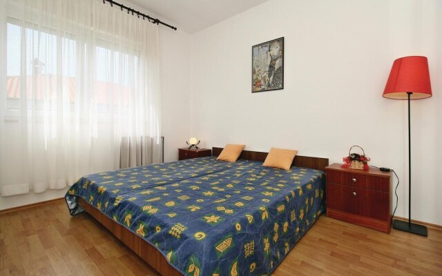 Awesome Home in Umag With Wifi and 2 Bedrooms