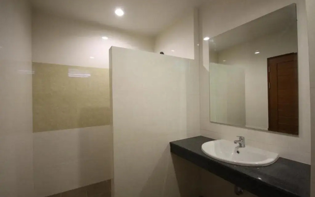 Paragon Suites Resort