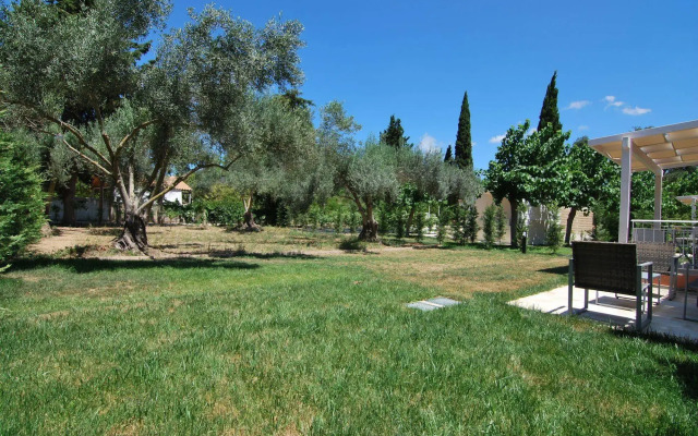 Cypress Garden Villas