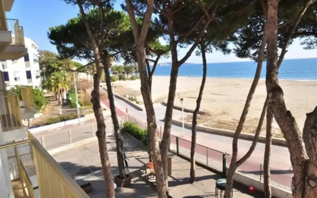 Apartamento Moderno Para 6 Personas en Cambrils