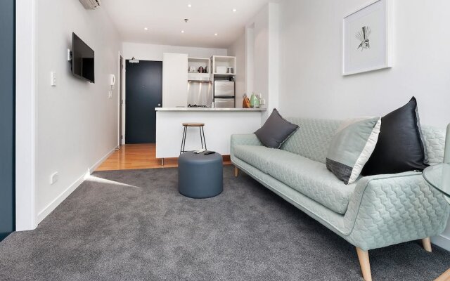 QV Friendly Harbour Apartment - 743