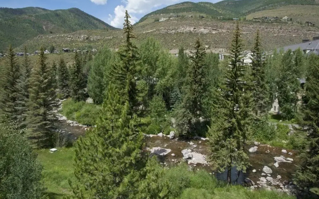 Cascade Village Chalet